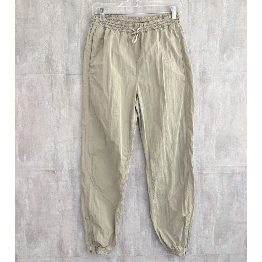 Lululemon Evergreen Khaki Pull-on Track Pants Women 6 Windbreaker Athleisure